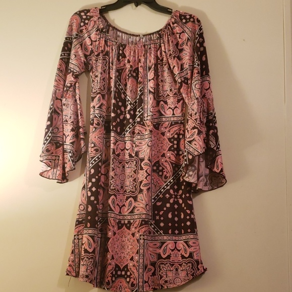 Dresses & Skirts - Dress